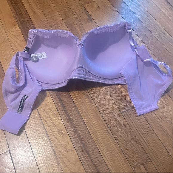 Torrid wireless push-up bra - Picture 6 of 8